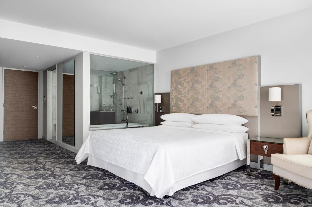 Sheraton Melbourne Hotel Bagian luar foto Deluxe King